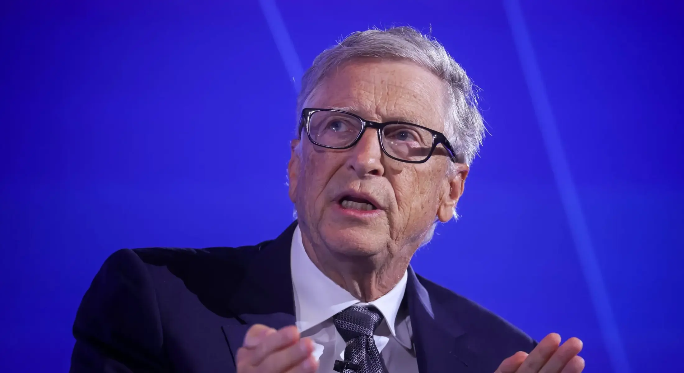 Bill Gates warnt vor KI-Cyberangriffen: "Viele negative Überraschungen"