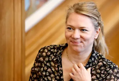 Dänische Ministerin warnt vor digitaler Abhängigkeit