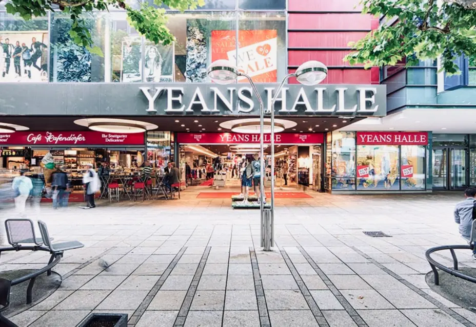 Hackerangriff als Insolvenzgrund: Modekette Yeans Halle unter dem Rettungsschirm